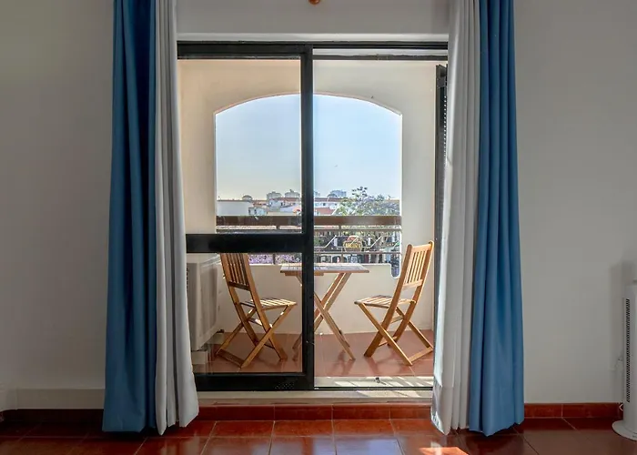 Cozy Albufeira Charm